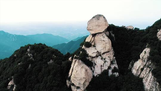 航拍秦岭终南山人头山风景