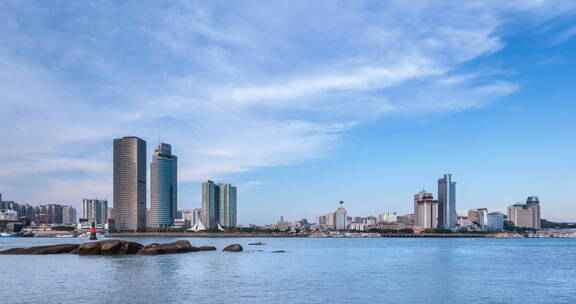厦门城市景观的延时 鼓浪屿看本岛的视角
