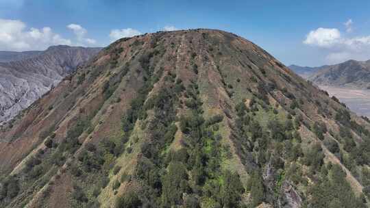 印尼爪哇岛布罗莫火山口航拍自然风光视频素材模板下载