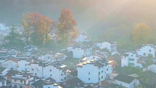 航拍江西婺源石城徽派建筑秋色枫叶村庄日出