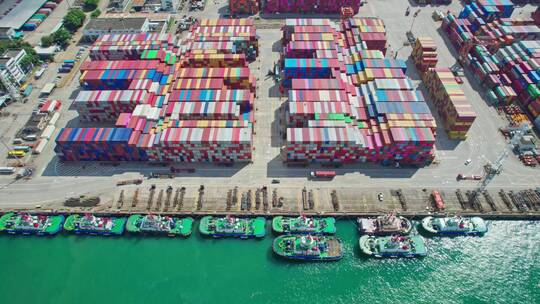 港口码头运输 对外贸易集装箱