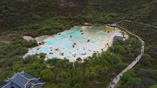 四川黄龙风景区五彩池航拍