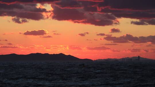 威海高区小石岛的海上晚霞