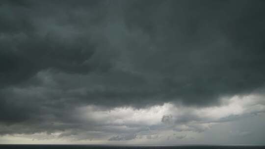 8k暴风雨来临震撼场景