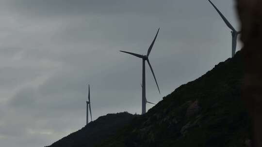 海岛风力发电机视频素材模板下载