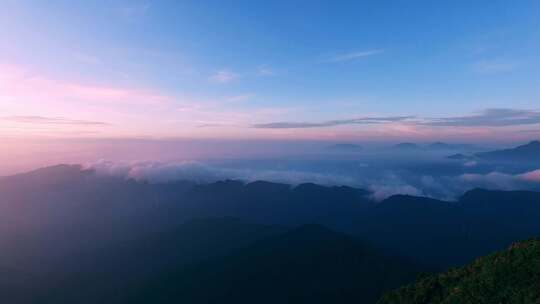 清晨云海日出云层山顶山林云雾缭绕风景风光