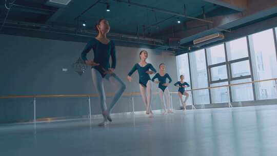 舞蹈基本功舞蹈培训芭蕾舞视频素材模板下载