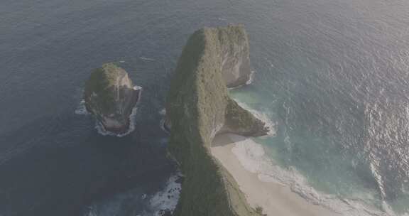 印尼巴厘岛佩妮岛精灵沙滩航拍