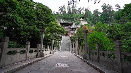 灵空山的寺院