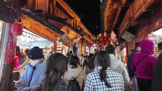 丽江古城夜景街道