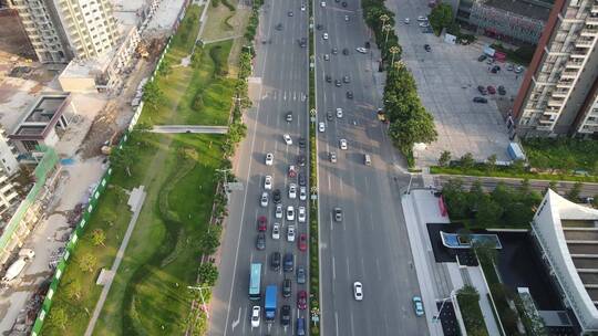 下班时段的交通要道