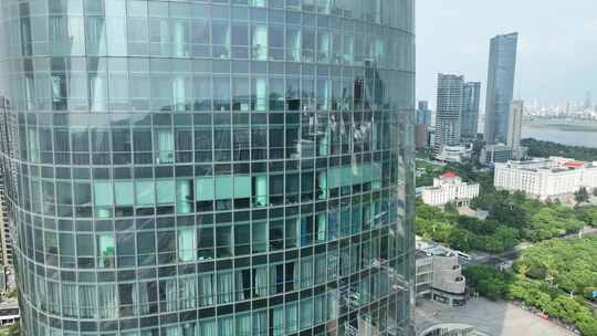 南昌城市建筑风光航拍红谷滩区绿地中央广场视频素材模板下载