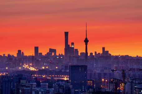北京城全景朝霞国贸建筑群与中央电视塔同框
