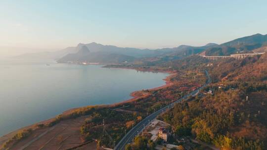 沿抚仙湖海岸线再日出时分一镜到底