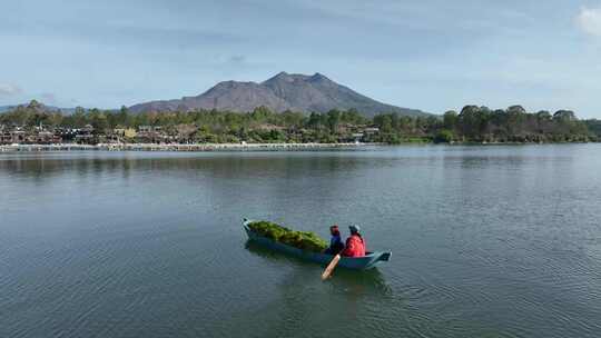 印尼巴厘岛巴图尔火山湖航拍自然风光视频素材模板下载