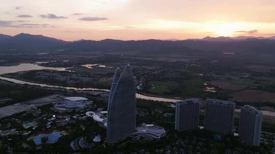 航拍三亚海棠湾海岸线豪华酒店全景内部建筑