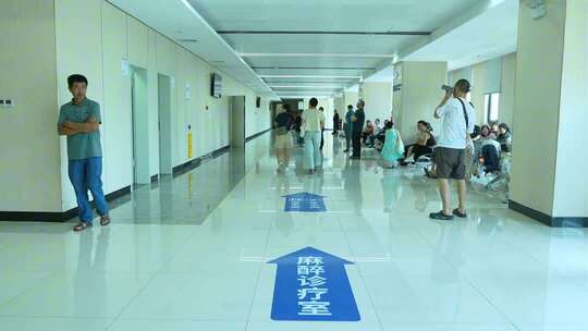 医院看病就医挂号做手术打点滴心电图