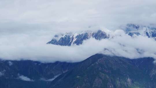 西藏高原/河流/雪山白云延时云雾航拍