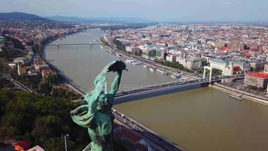 匈牙利布达佩斯自由女神像