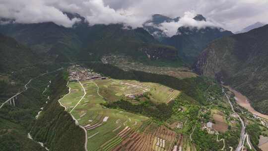 云南丙中洛怒江大峡谷航拍自然风光