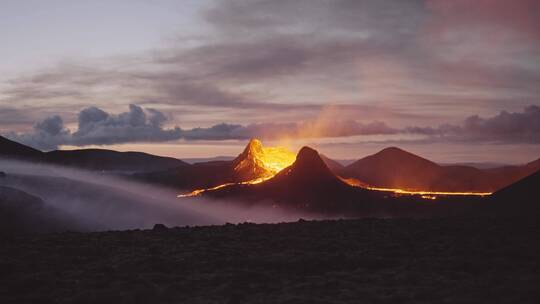 冰岛火山喷发