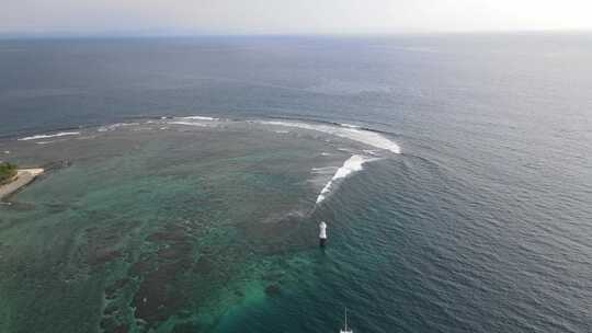 空中美女海浪