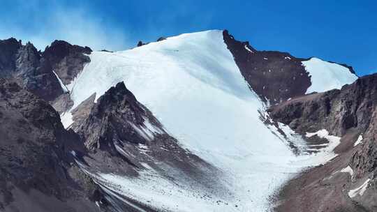 独库雪山