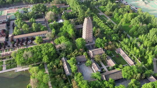 小雁塔城市钟荐福寺塔密檐式砖塔航拍地标