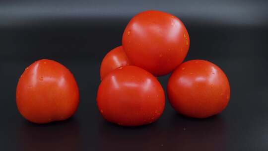 新鲜的番茄 西红柿