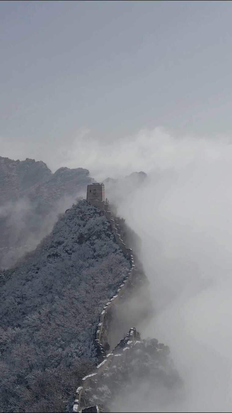 万里长城明长城司马台段云海气势磅礴竖屏