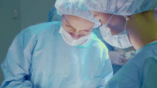 正在做手术的外科医生视频素材模板下载