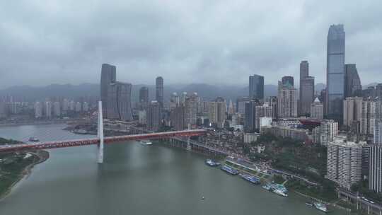 航拍阴雨天气下的重庆城市天际线