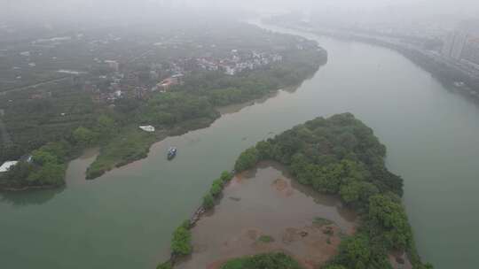 阴雨绵绵的广东东江流域航拍