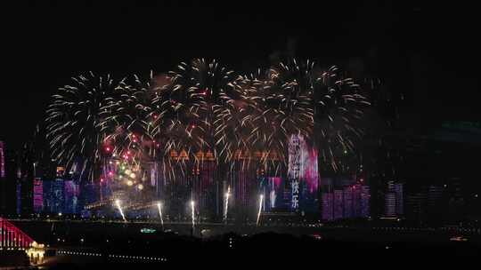 中国武汉两江四岸城市地标夜景风光