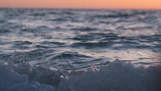 大海海水海浪浪花特写