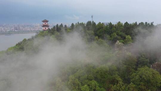 航拍鄂州西山风景区云雾缭绕仙境 鄂州空镜