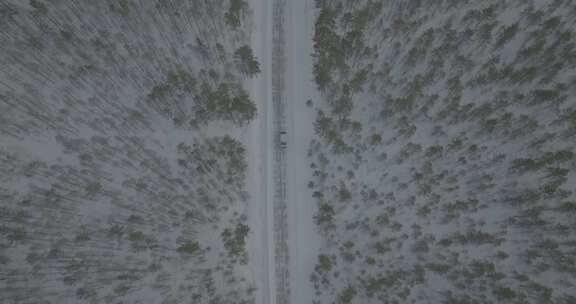 大兴安岭冬季冰雪道路