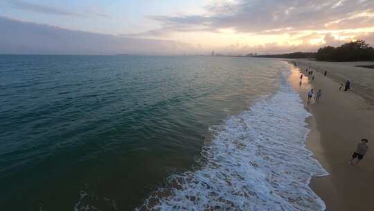 穿越机航拍4K海南三亚大海沙滩海边风景