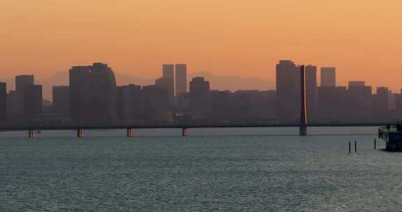 杭州钱江新城钱塘江沿江两岸夕阳风光