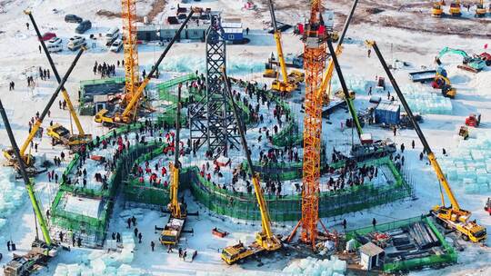 第二十五届哈尔滨冰雪大世界建设施工合集视频素材模板下载