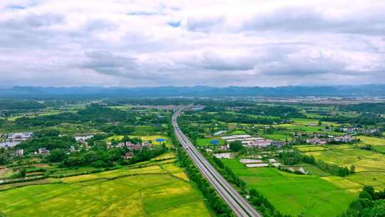 航拍沪武高速公路驿达服务区 4K