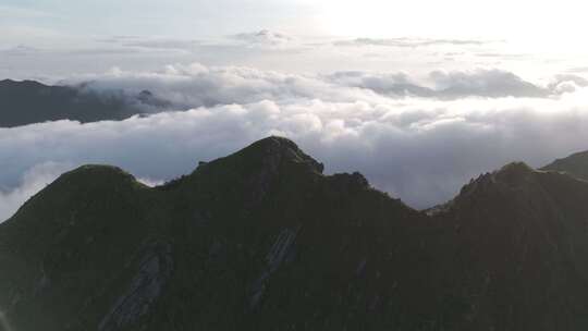 森林湖泊云海山川山脉云雾缭绕 青山绿水