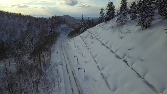 原创 日本北海道阿寒湖冬季森林公路风光