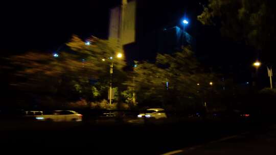 夜晚马路路灯汽车窗外的风景视频素材