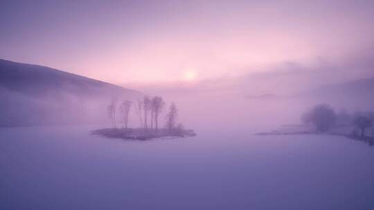 航拍冬季河面日出雾气弥漫高雅唯美雪景