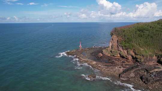 广西北海涠洲岛鳄鱼山蓝天白云航拍