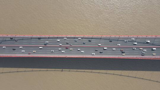航拍武汉长江鹦鹉洲大桥视频素材模板下载