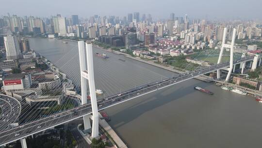 上海南浦大桥车流黄浦江全景特写4K航拍