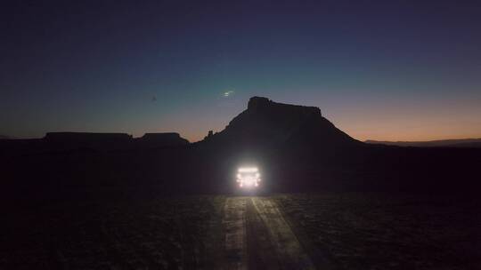 犹他州的沙漠公路视频素材模板下载