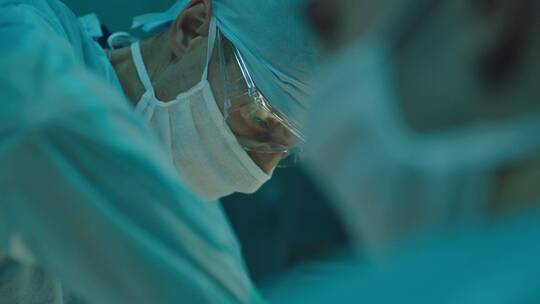 外科医生在手术视频素材模板下载